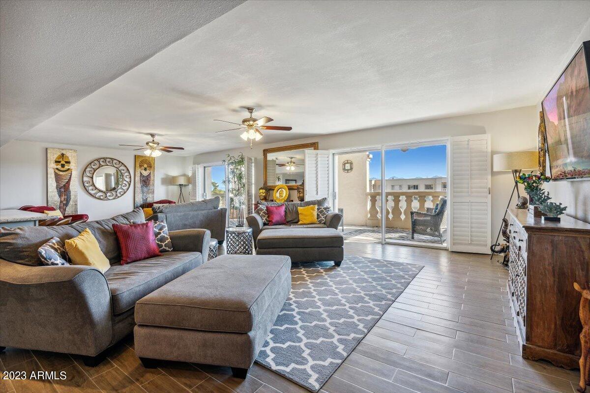 7950 East Camelback Road, Unit 702 Scottsdale, AZ 85251 - Photo 4 of 21 Family Room