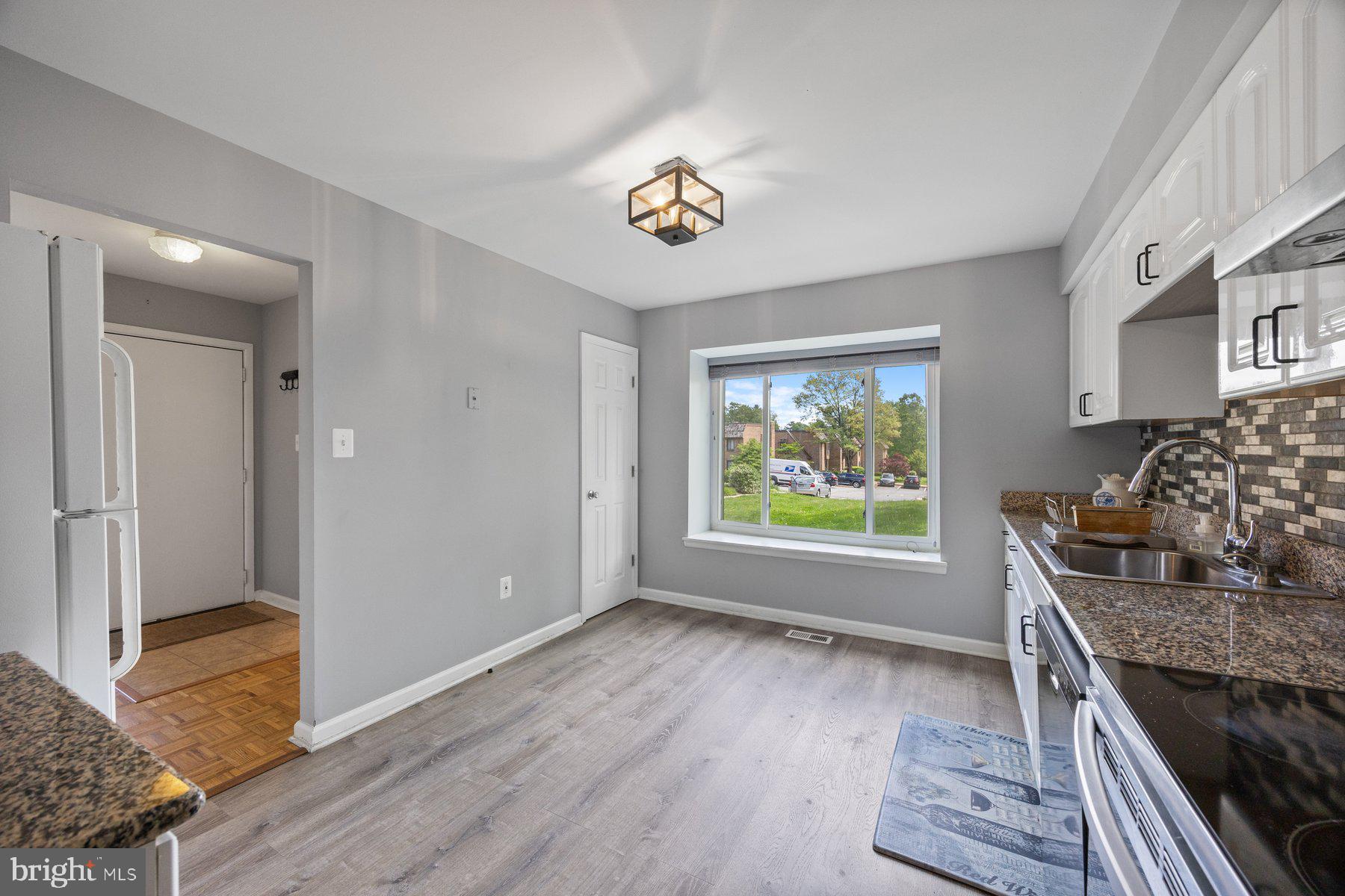 5358 Eliots Oak Road Columbia, MD 21044 - Photo 11 of 38 Box Bay Window