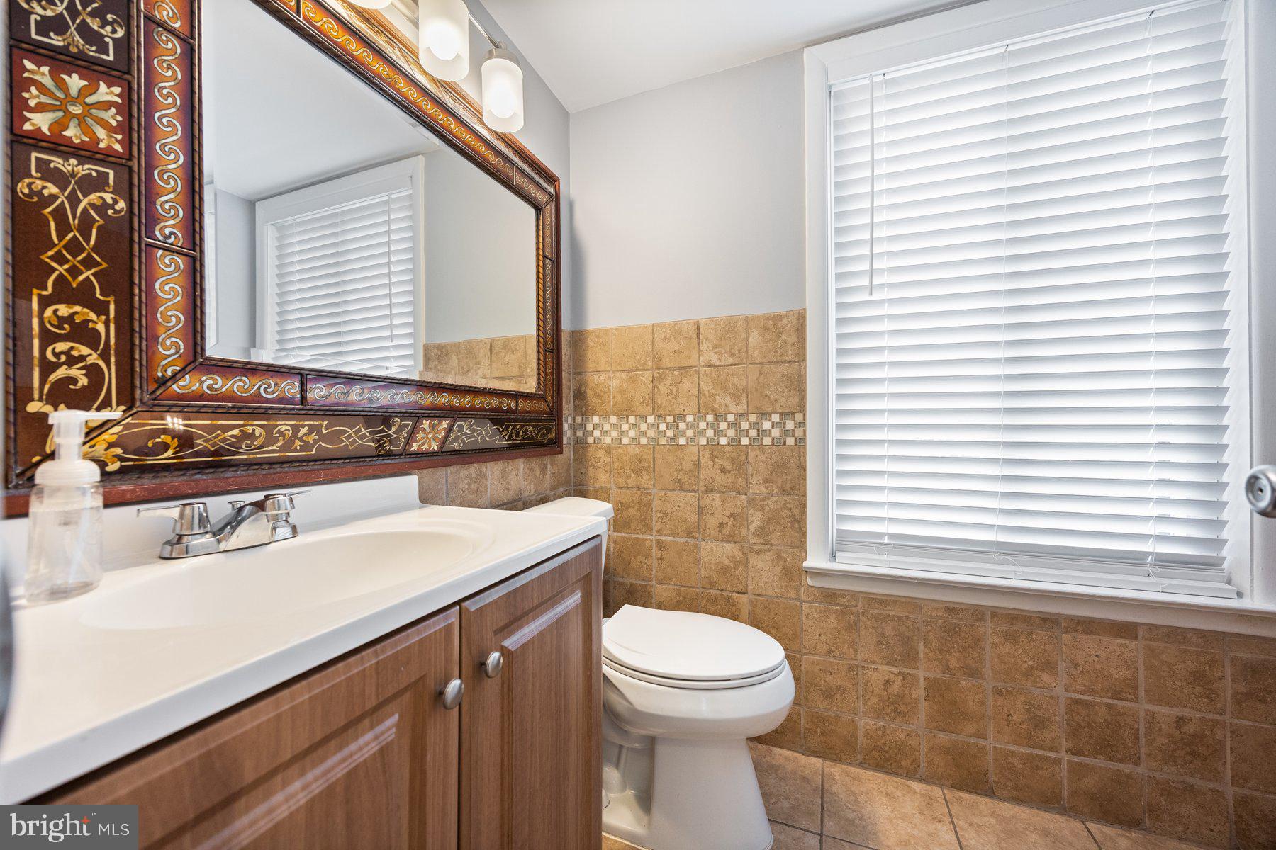 5358 Eliots Oak Road Columbia, MD 21044 - Photo 20 of 38 Beautiful Tiled Powder Rm