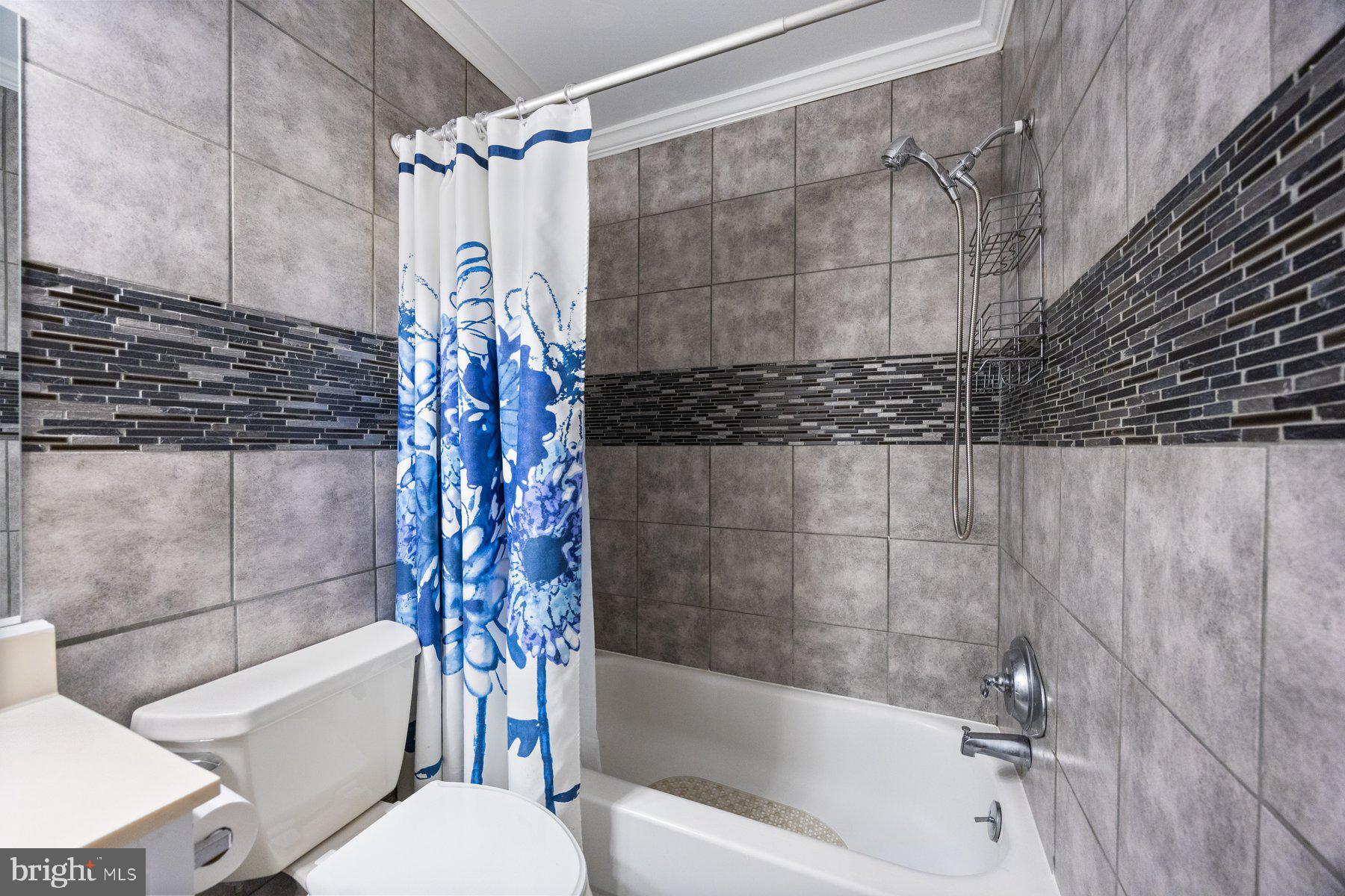 5358 Eliots Oak Road Columbia, MD 21044 - Photo 27 of 38 Hall Bath