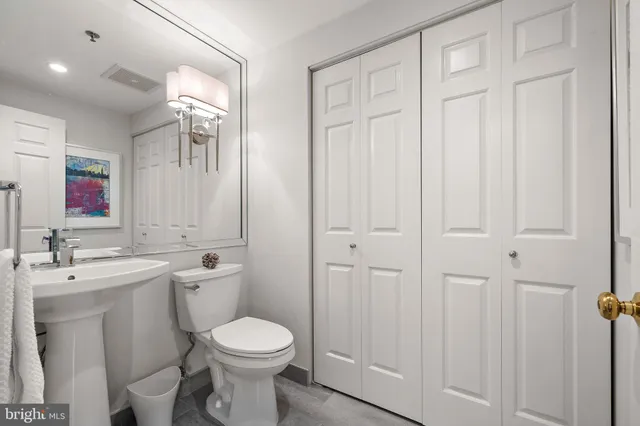 $325,000 | 1100 Lovering Avenue, Unit 514, Wilmington, DE 19806