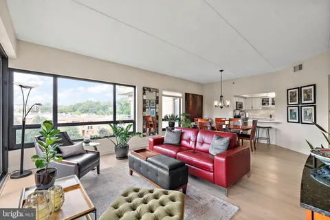 $355,000 | 1100 Lovering Avenue, Unit 514, Wilmington, DE 19806