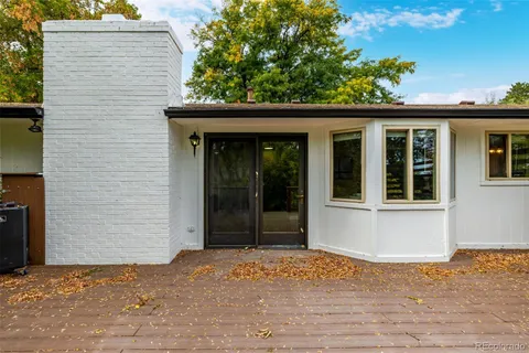 a view of entrance front of house