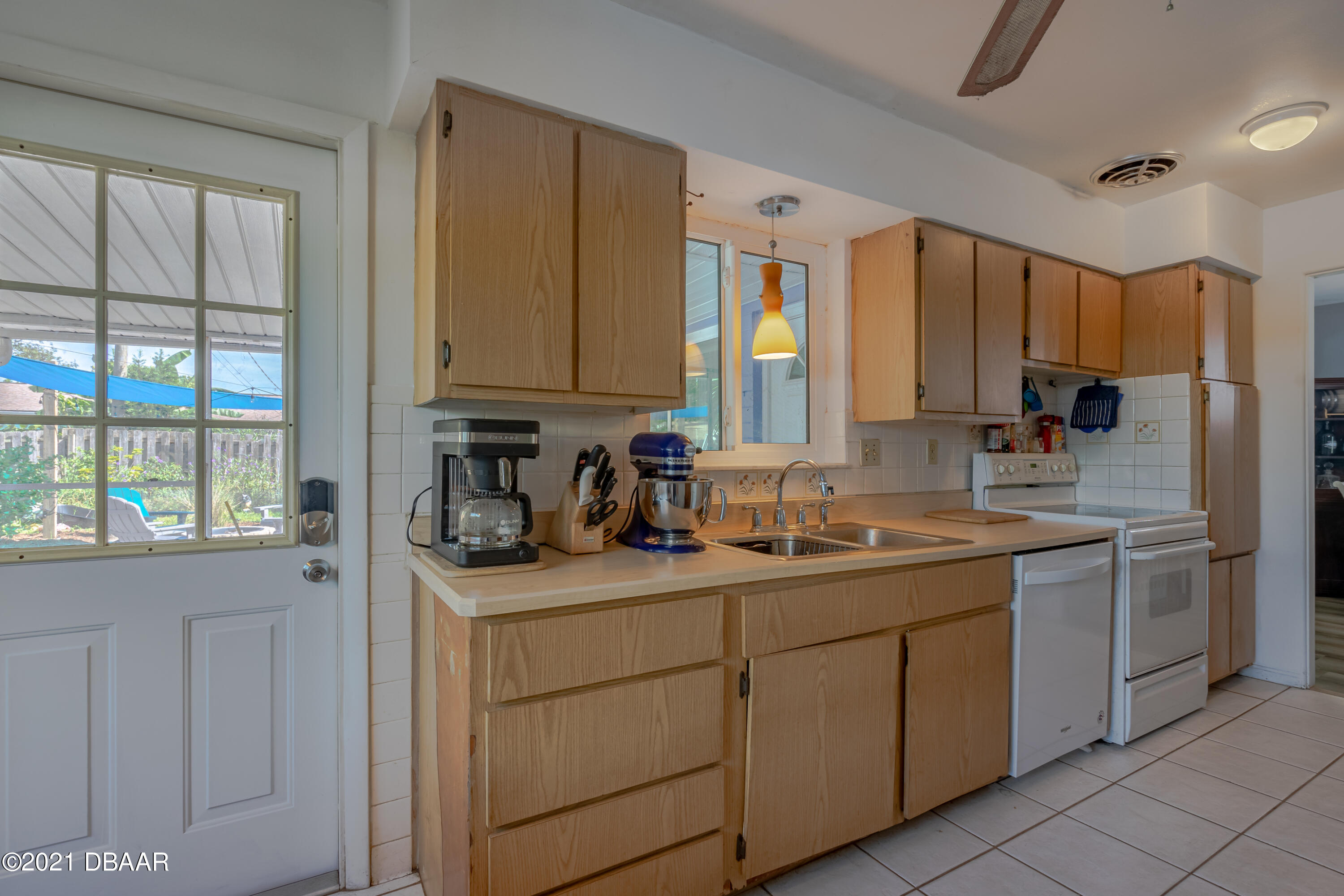73 Marvin Road Ormond Beach, FL 32176 - Photo 16 of 31 73 Marvin-19