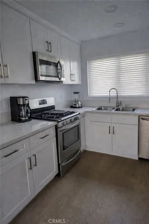 $3,200 | 38527 Pond Avenue, Palmdale, CA 93550