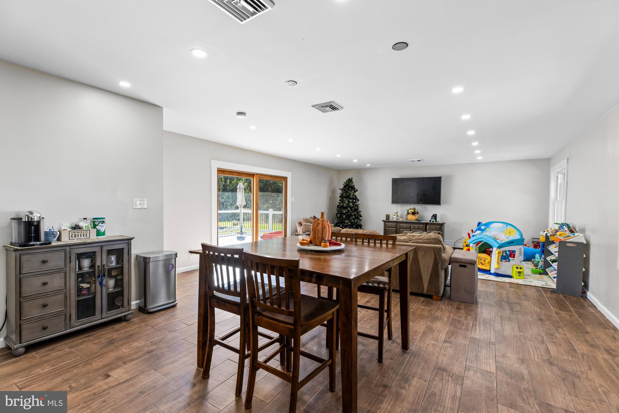 459 Egg Harbor Road Sewell, NJ 08080 - Photo 11 of 32