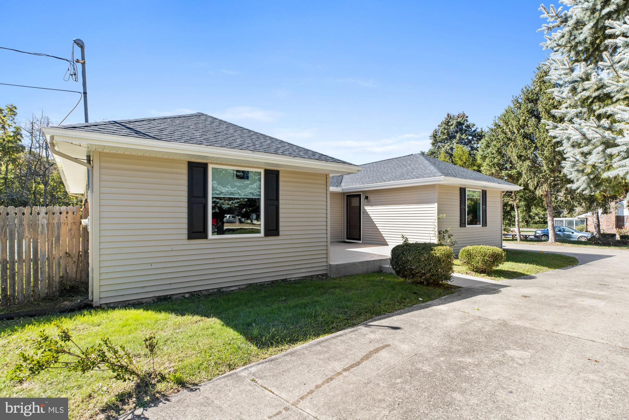 459 Egg Harbor Road Sewell, NJ 08080 - Photo 2 of 32