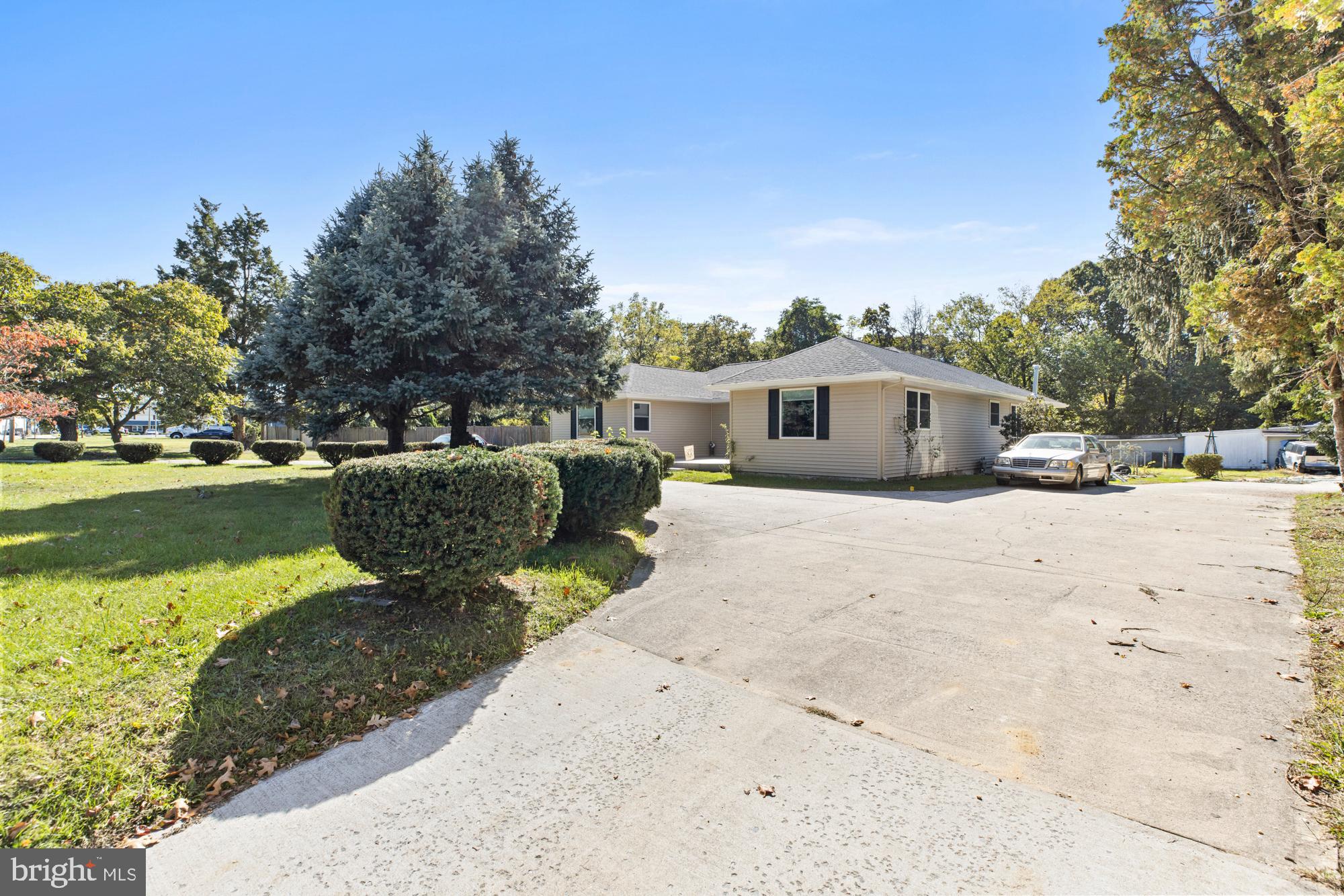 459 Egg Harbor Road Sewell, NJ 08080 - Photo 5 of 32