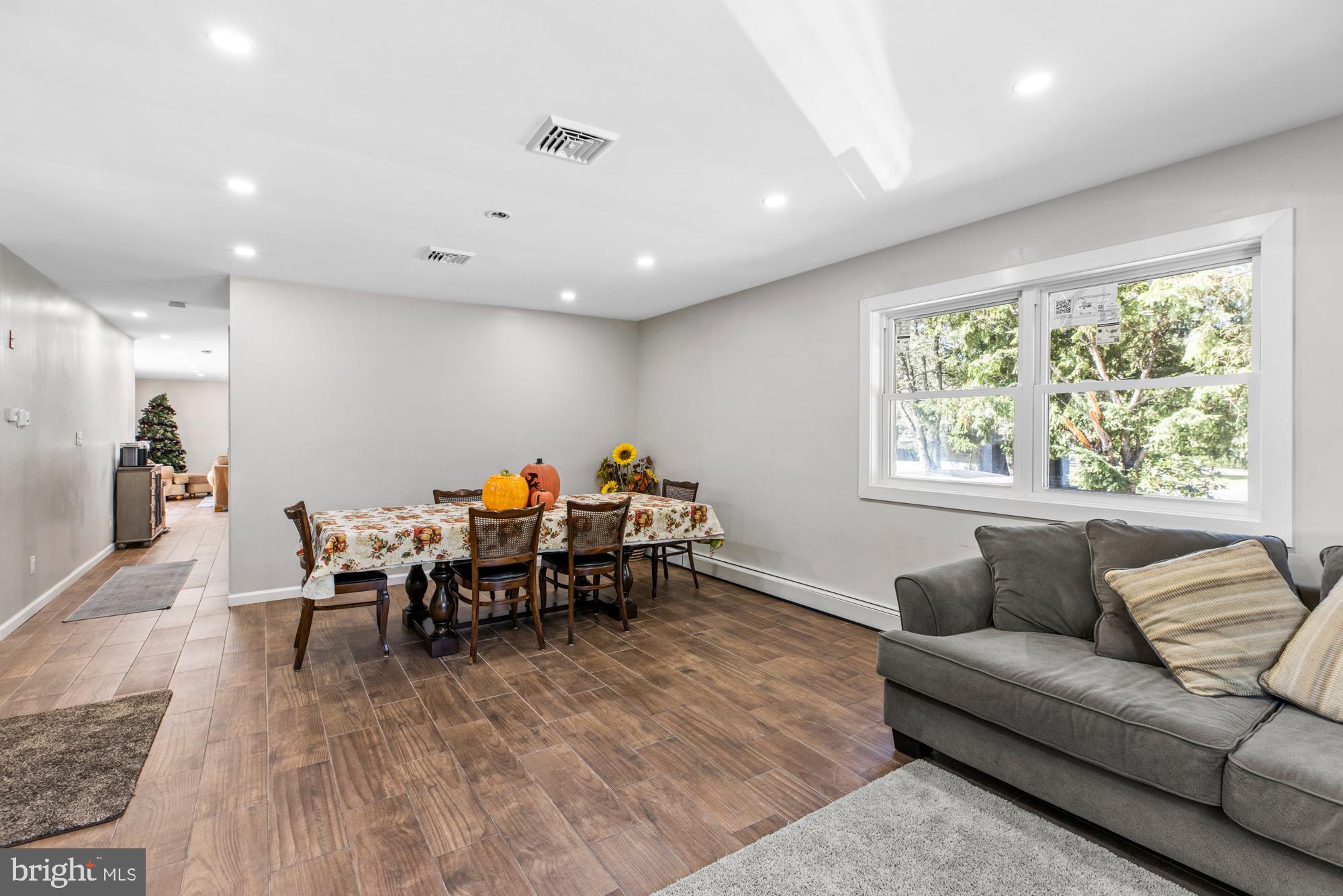 459 Egg Harbor Road Sewell, NJ 08080 - Photo 7 of 32