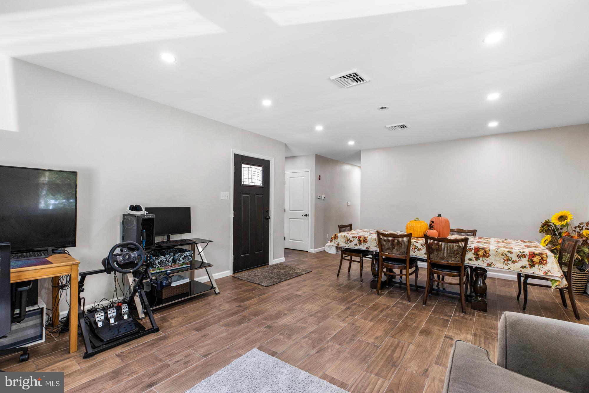 459 Egg Harbor Road Sewell, NJ 08080 - Photo 8 of 32