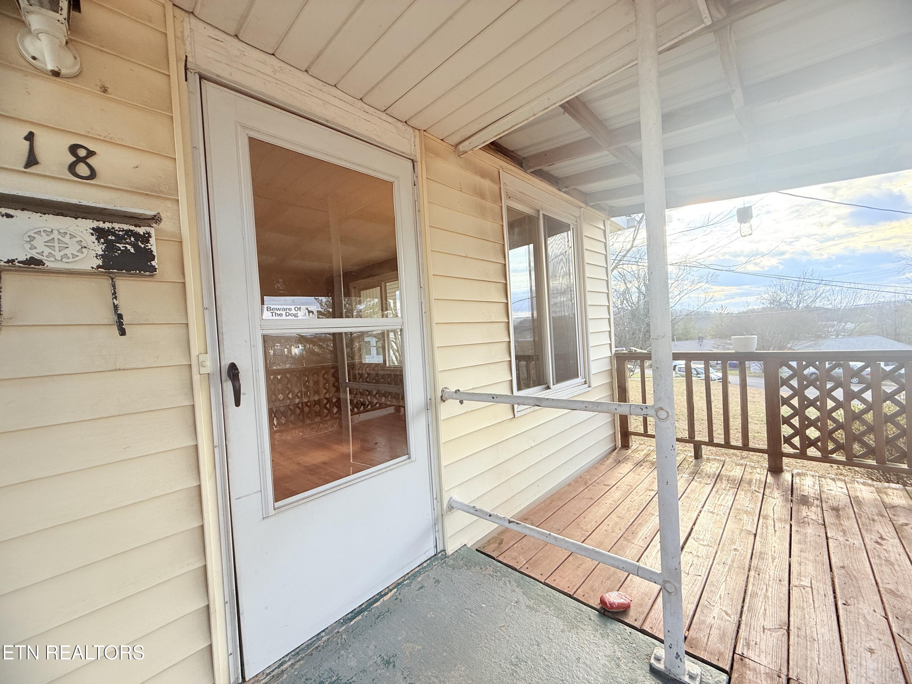 118 Potomac Circle Oak Ridge, TN 37830 - Photo 4 of 26 Potomac Circle The Cutali Group