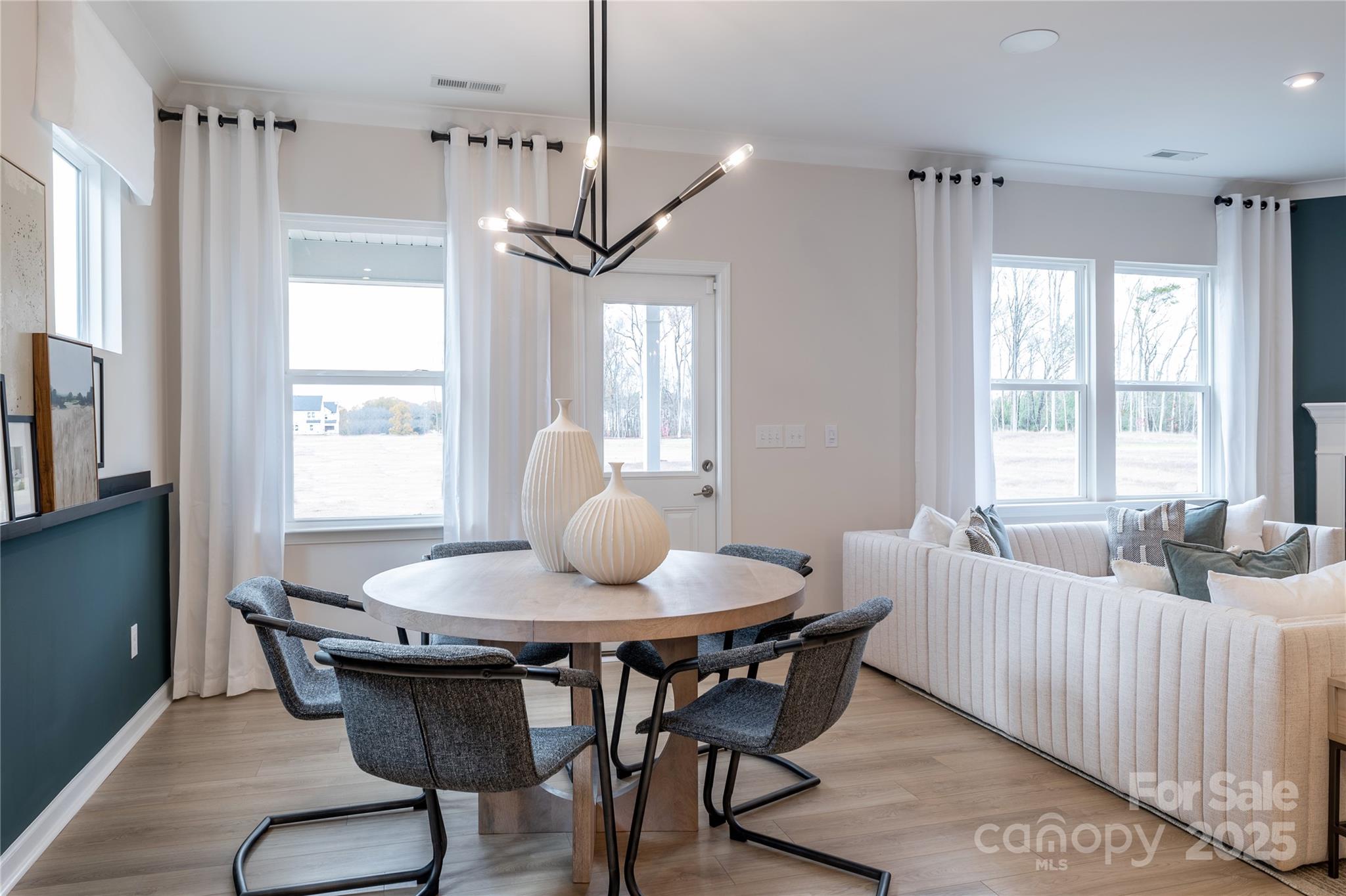 5244 Hatcher Crk Road, Unit 50 Charlotte, NC 28215 - Photo 5 of 11