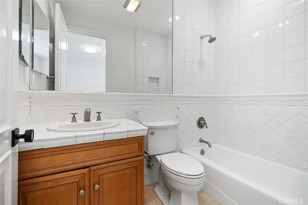 $18,999 | 17 Colonial Drive, Newport Beach, CA 92660