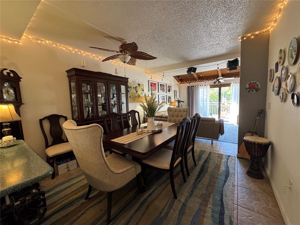 324 Windrush Boulevard, Unit 8 Indian Rocks Beach, FL 33785 - Photo 8 of 29 Gallery Image 8
