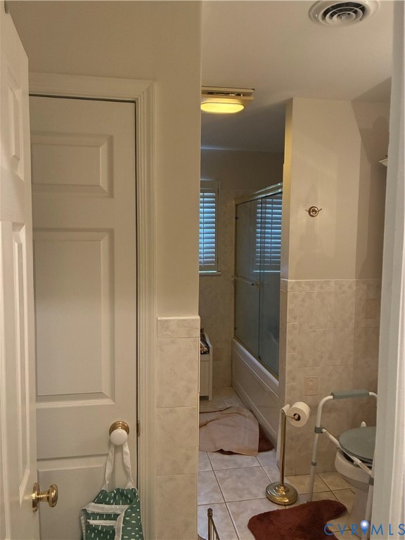 5718 Larrymore Road Richmond, VA 23225 - Photo 15 of 18 upstairs bathroom