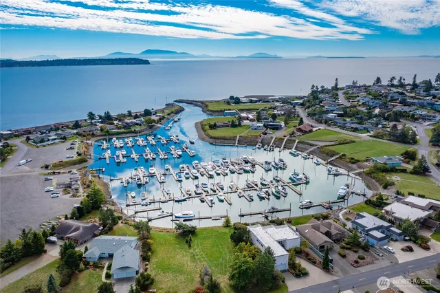 $825,000 | 8124 Comox Road, Blaine, WA 98230