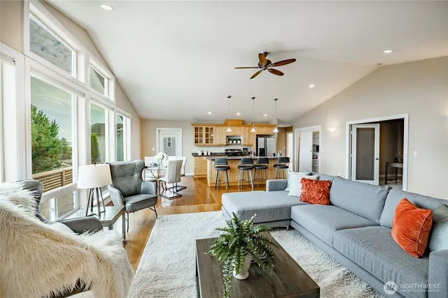 $825,000 | 8124 Comox Road, Blaine, WA 98230