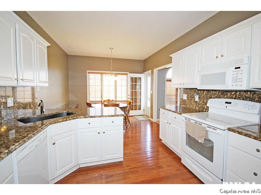 523 Eagle Ridge Drive Chatham, IL 62629 - Photo 9 of 35 Gallery Image 9