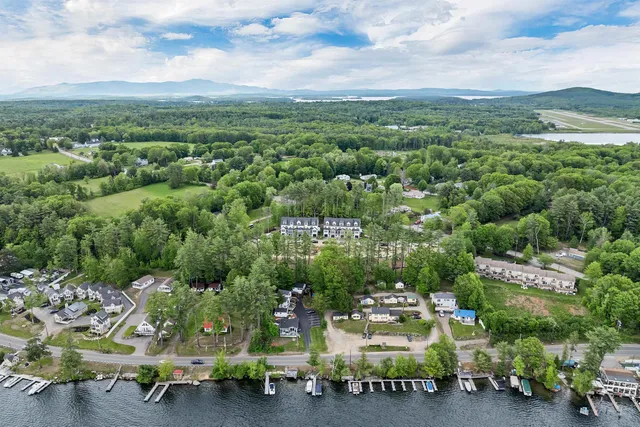 $930,000 | 60 White Oaks Road, Unit 18, Laconia, NH 03246