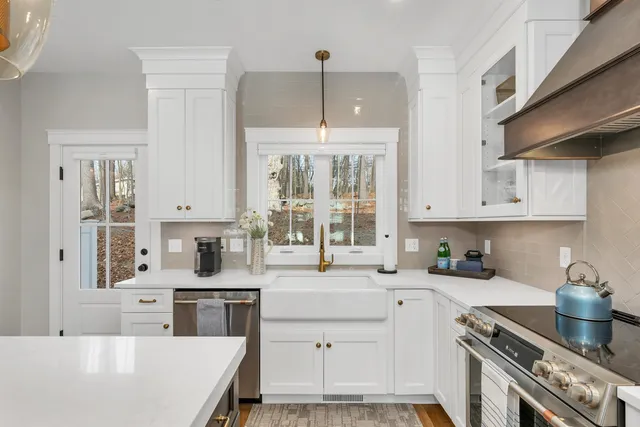 $930,000 | 60 White Oaks Road, Unit 18, Laconia, NH 03246