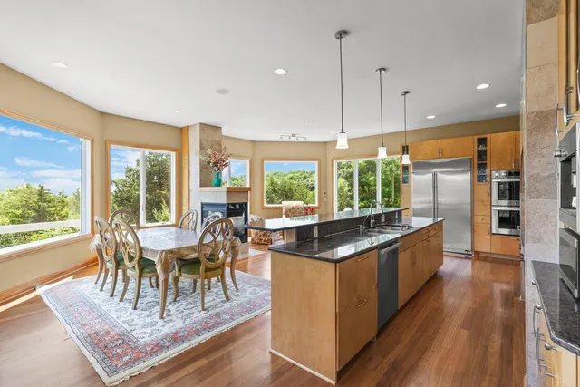 $1,585,000 | 19115 Vogel Farm Trail, Eden Prairie, MN 55347