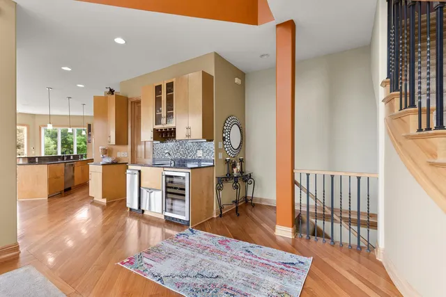 $1,585,000 | 19115 Vogel Farm Trail, Eden Prairie, MN 55347