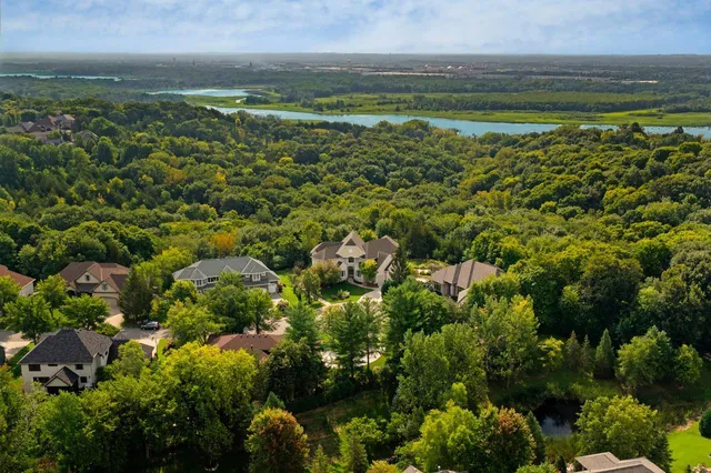 $1,585,000 | 19115 Vogel Farm Trail, Eden Prairie, MN 55347