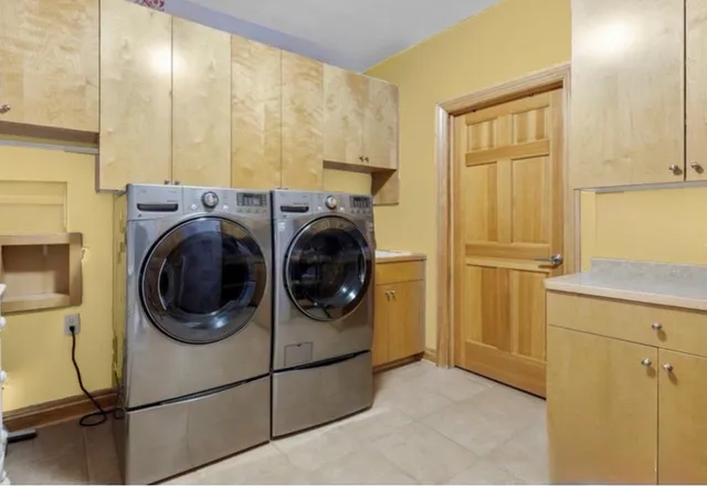 $1,585,000 | 19115 Vogel Farm Trail, Eden Prairie, MN 55347