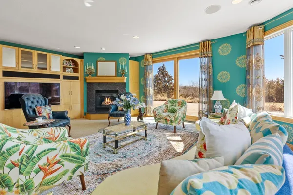 $1,549,000 | 19115 Vogel Farm Trail, Eden Prairie, MN 55347