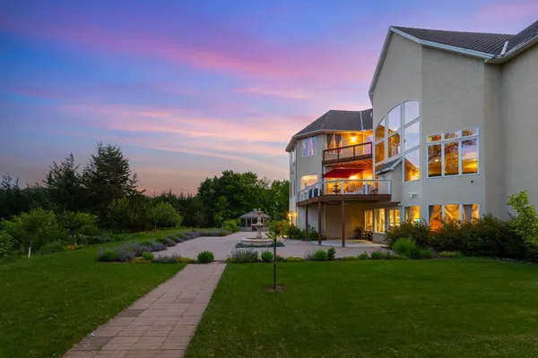 $1,549,000 | 19115 Vogel Farm Trail, Eden Prairie, MN 55347