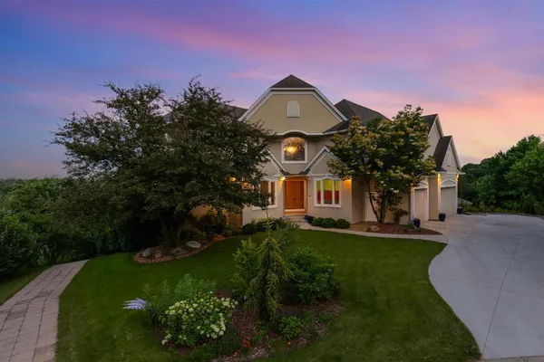 $1,549,000 | 19115 Vogel Farm Trail, Eden Prairie, MN 55347