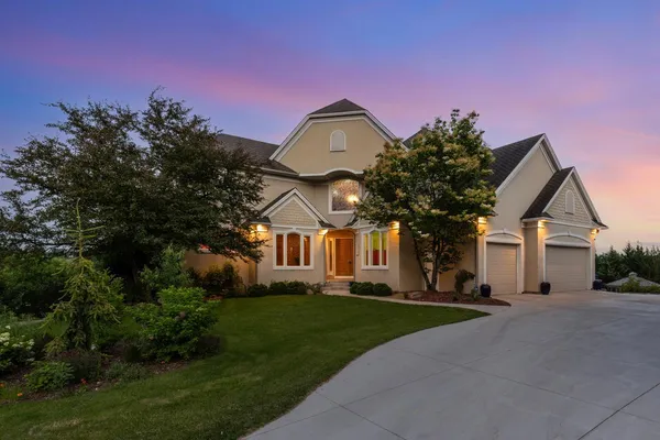 $1,549,000 | 19115 Vogel Farm Trail, Eden Prairie, MN 55347