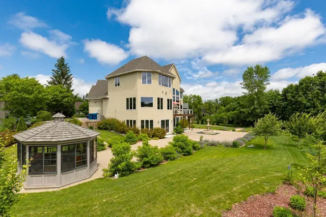 $1,585,000 | 19115 Vogel Farm Trail, Eden Prairie, MN 55347