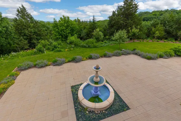 $1,549,000 | 19115 Vogel Farm Trail, Eden Prairie, MN 55347