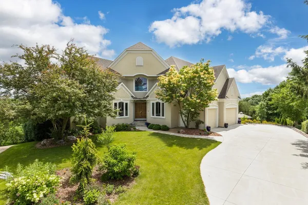 $1,549,000 | 19115 Vogel Farm Trail, Eden Prairie, MN 55347