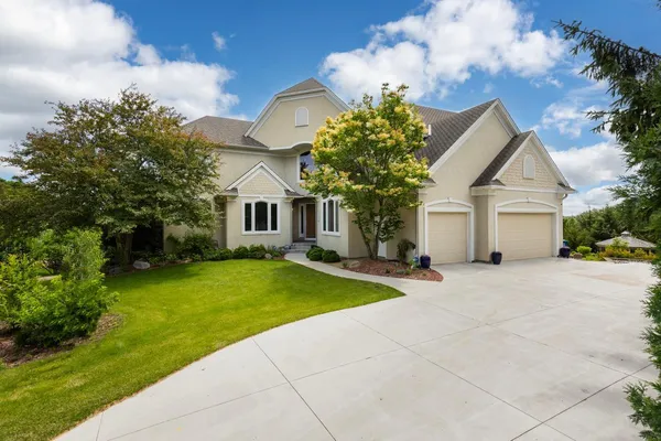 $1,549,000 | 19115 Vogel Farm Trail, Eden Prairie, MN 55347