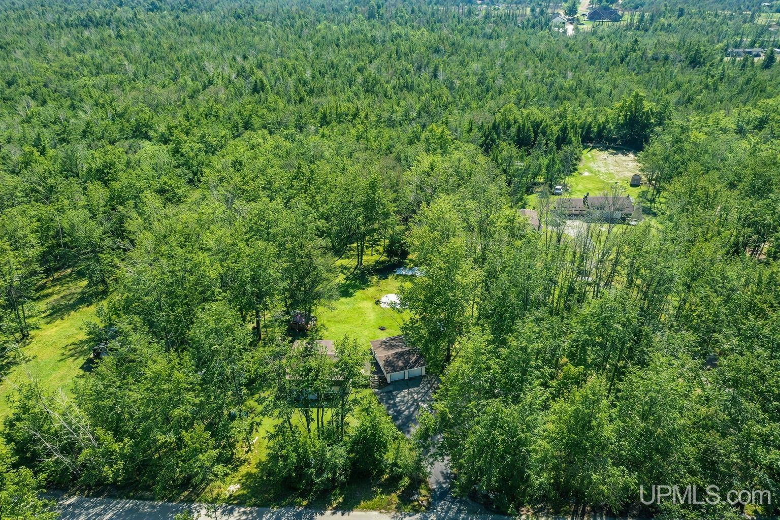 8672 M M.5 Road Gladstone, MI 49837 - Photo 34 of 38