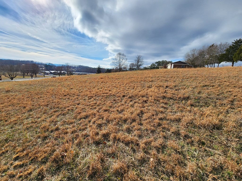 33 New Center Road Sevierville, TN 37876 - Photo 24 of 27 a view of a lake and mountain
