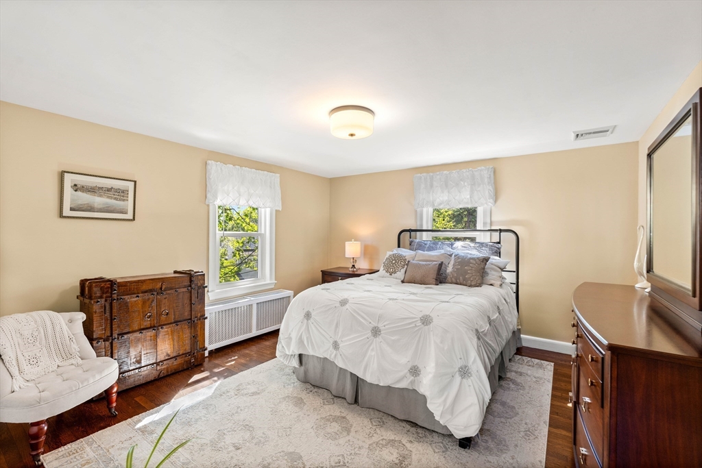 17 Landon Road Milton, MA 02186 - Photo 14 of 29