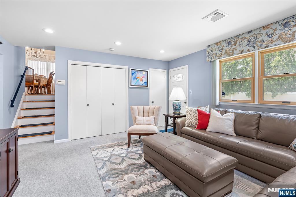 2 Violet Court Bergenfield, NJ 07621 - Photo 14 of 31