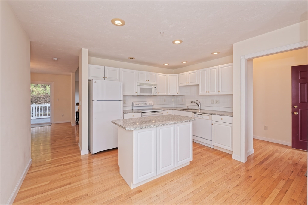 8 Whispering Brook Road, Unit 8 Marlborough, MA 01752 - Photo 16 of 42 Gallery Image 16
