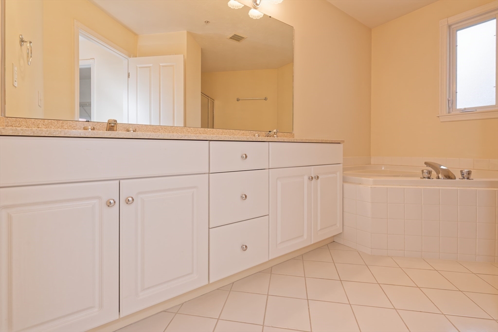 8 Whispering Brook Road, Unit 8 Marlborough, MA 01752 - Photo 24 of 42 Gallery Image 24