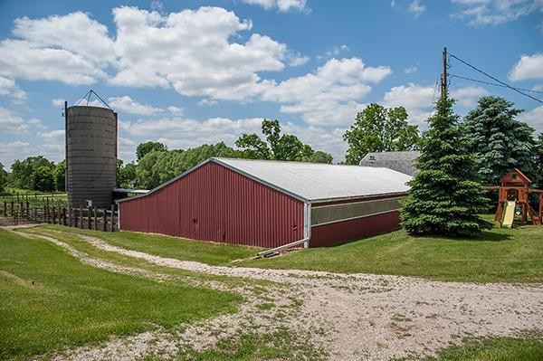 7215 Sharon Hollow Road Manchester, MI 48158 - Photo 4 of 10 Photo 4