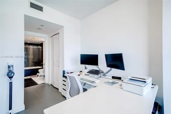 $4,100 | Media Art Entertainment District, Miami, FL 33132