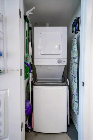 $4,100 | Media Art Entertainment District, Miami, FL 33132