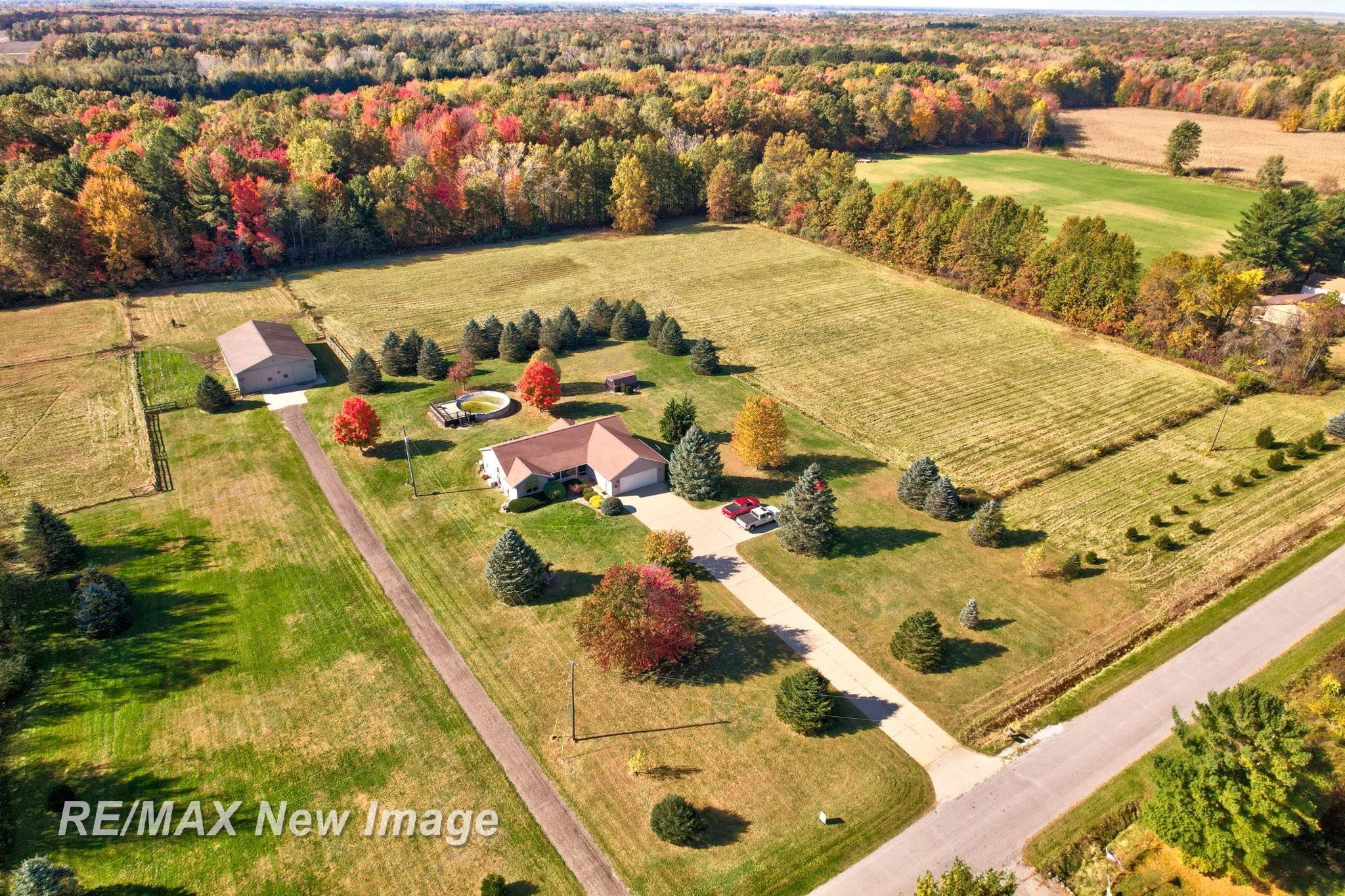 13886 Litchfield Road Montrose, MI 48457 - Photo 58 of 76 50192015-52682794-5cbc-4c3a-9c50-53acc5ebfacf.JPG