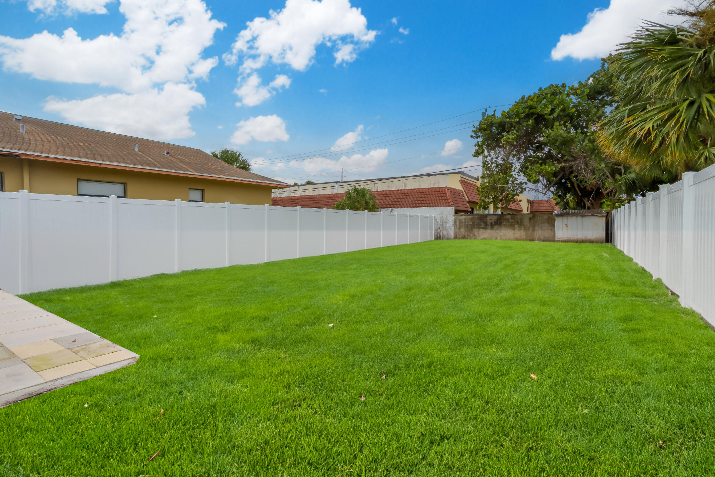 161 Northeast 15th Terrace Boca Raton, FL 33431 - Photo 16 of 17 image00003