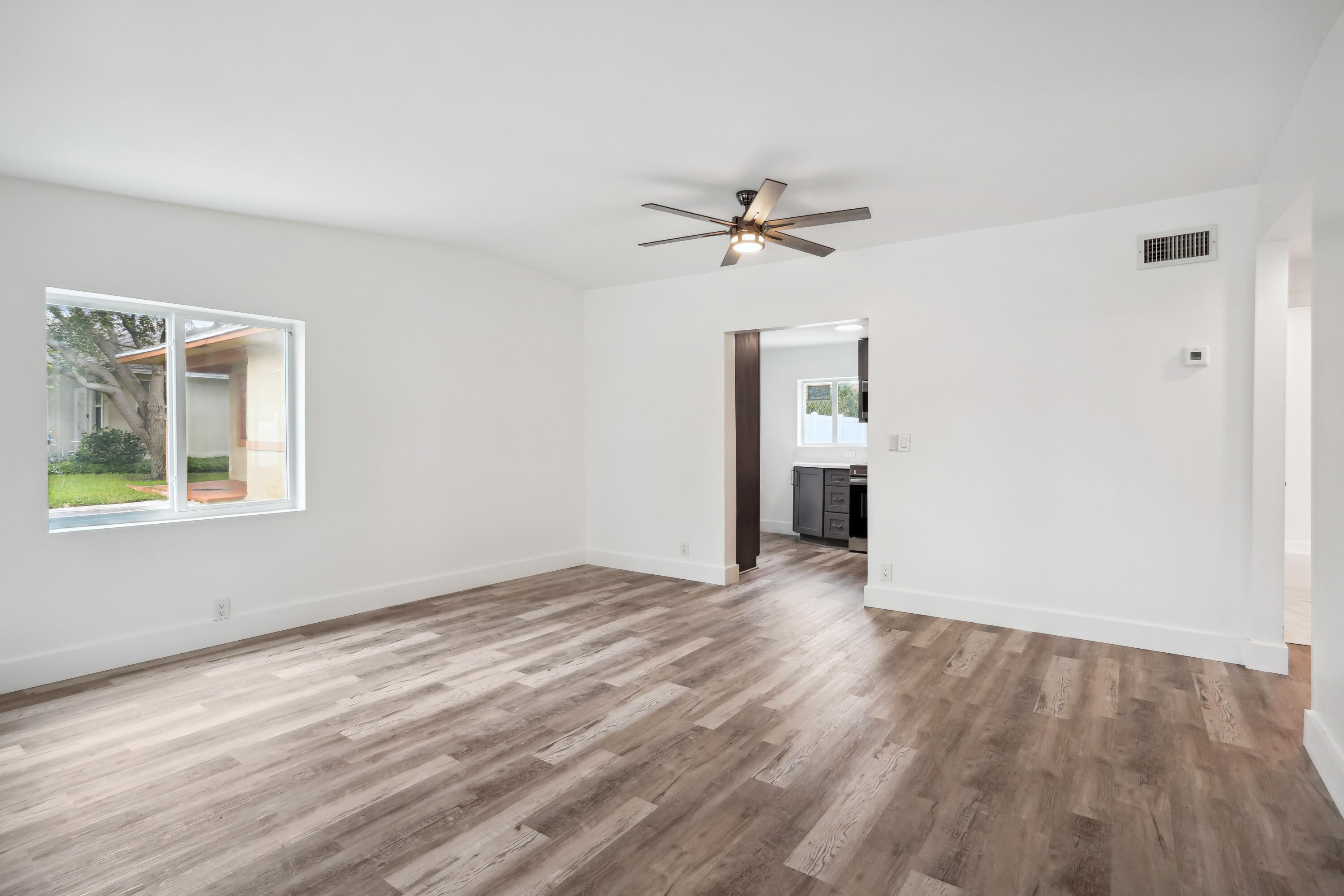 161 Northeast 15th Terrace Boca Raton, FL 33431 - Photo 4 of 17 image00053