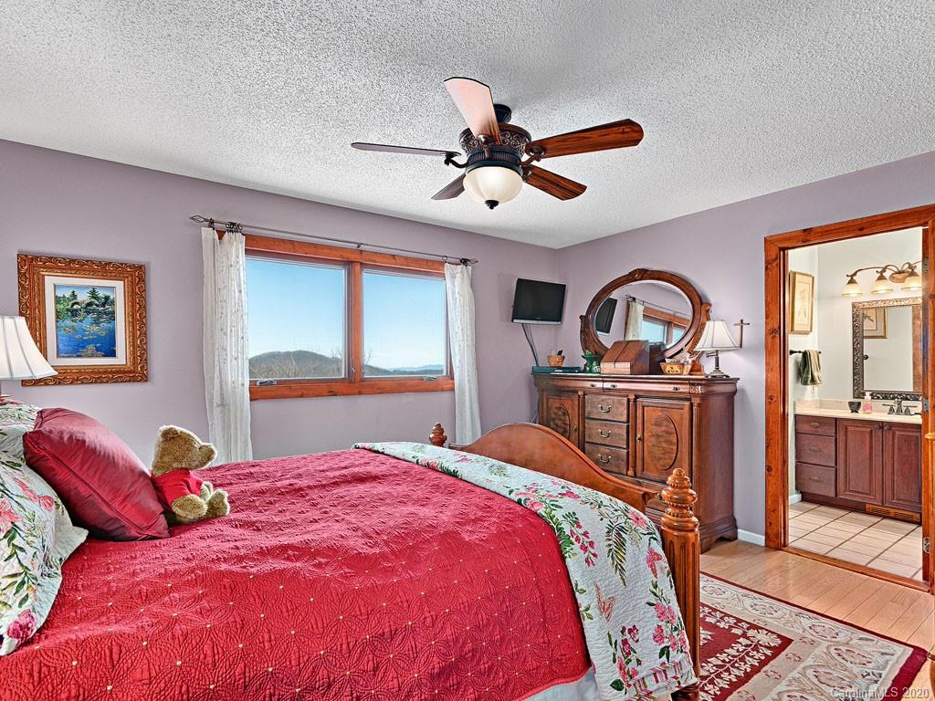 65 Pioneer Ridge Road Canton, NC 28716 - Photo 10 of 36