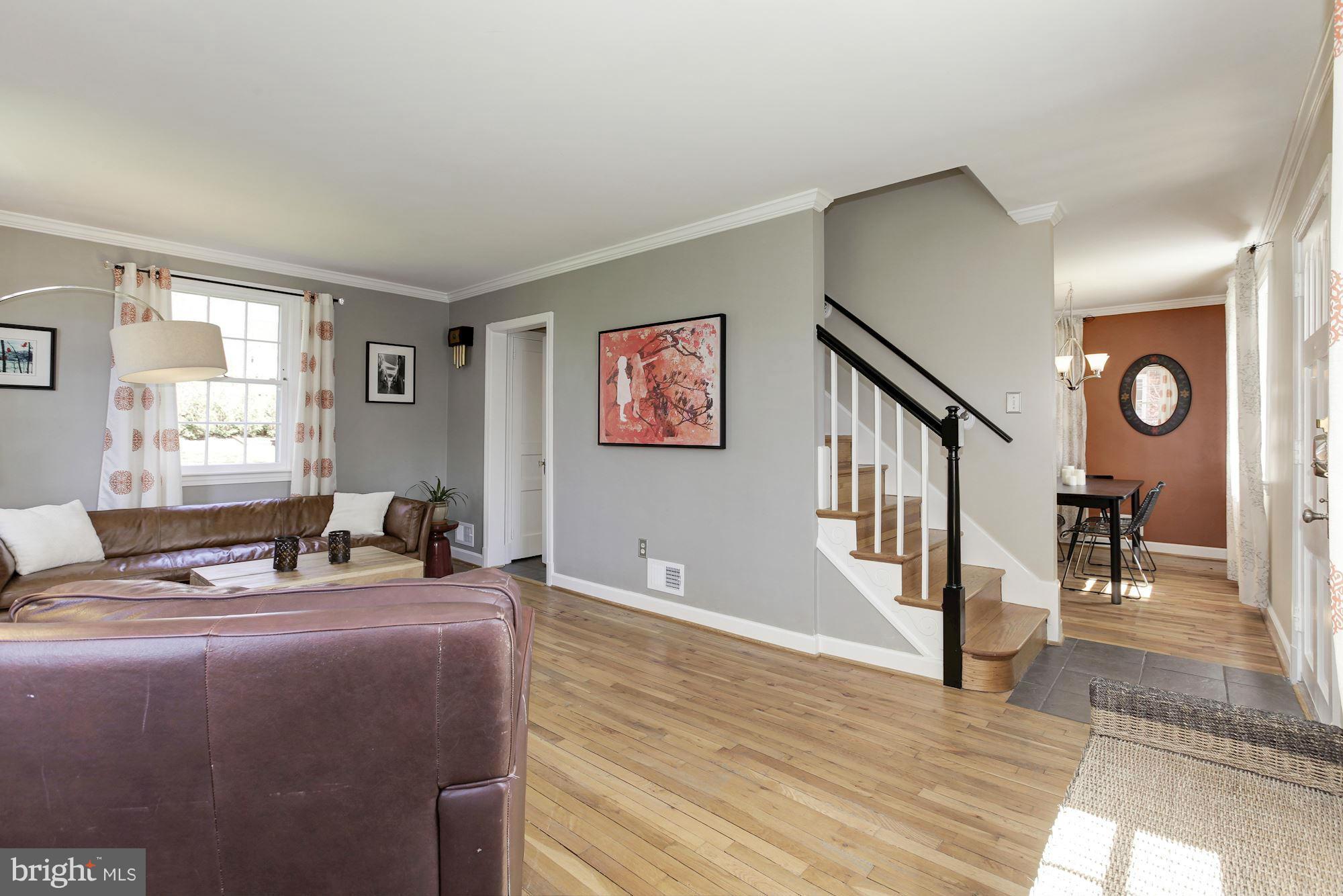 2415 Churchill Road Silver Spring, MD 20902 - Photo 5 of 30 Living Room